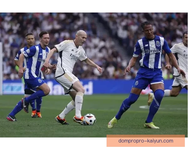 英超太妃糖迎来新赛季展望，球队引援动态与战术调整备受关注